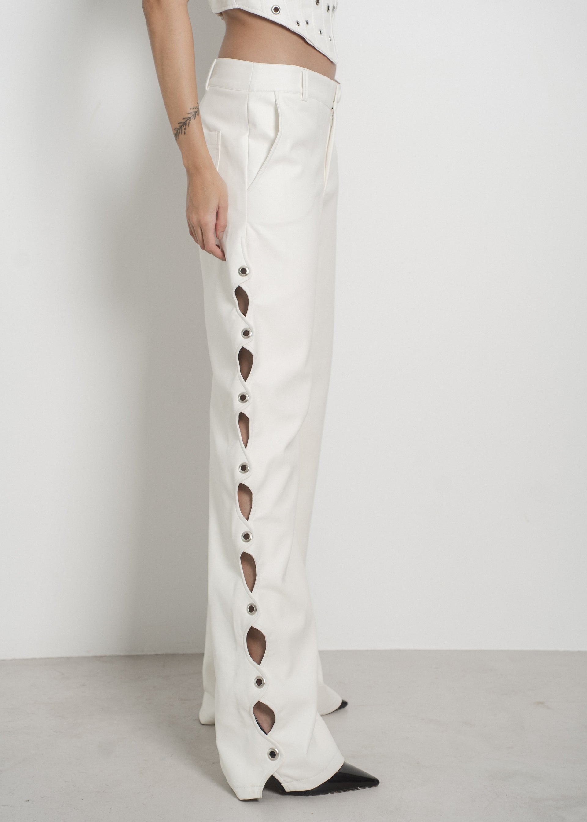 CALCA THAY - Off White